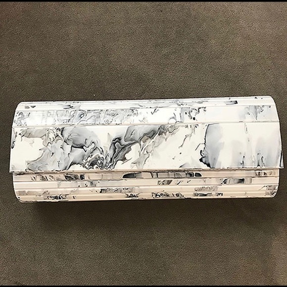 SR Faux Carrara Marble Foldover Hardbody Clutch - Picture 2 of 7